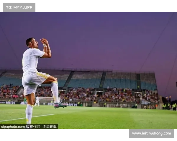 吉达联合签下布拉加19岁边锋罗热费尔南德斯转会费高达3200万欧元