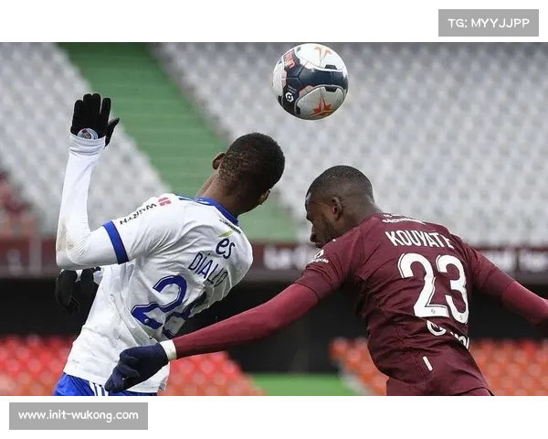 洛里昂防反体系克制摩纳哥防线漏洞,中场拦截成关键 洛里昂防反体系克制摩纳哥防线漏洞,中场拦截成关键